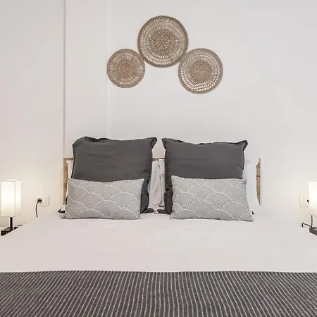Home2book Chic Near The Sea, Apartment *